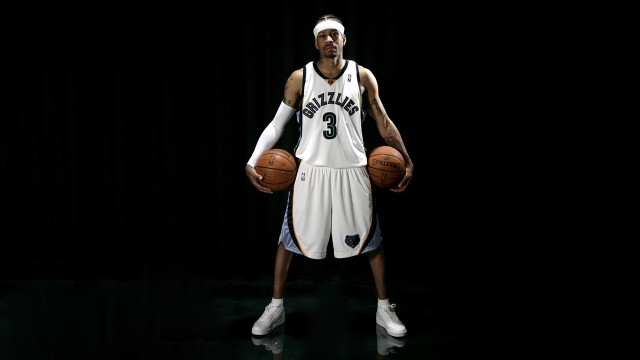 开云官方-“尼古拉斯·桑特基的精准远射与高效传球，成为美洲狮队攻守兼备的核心”