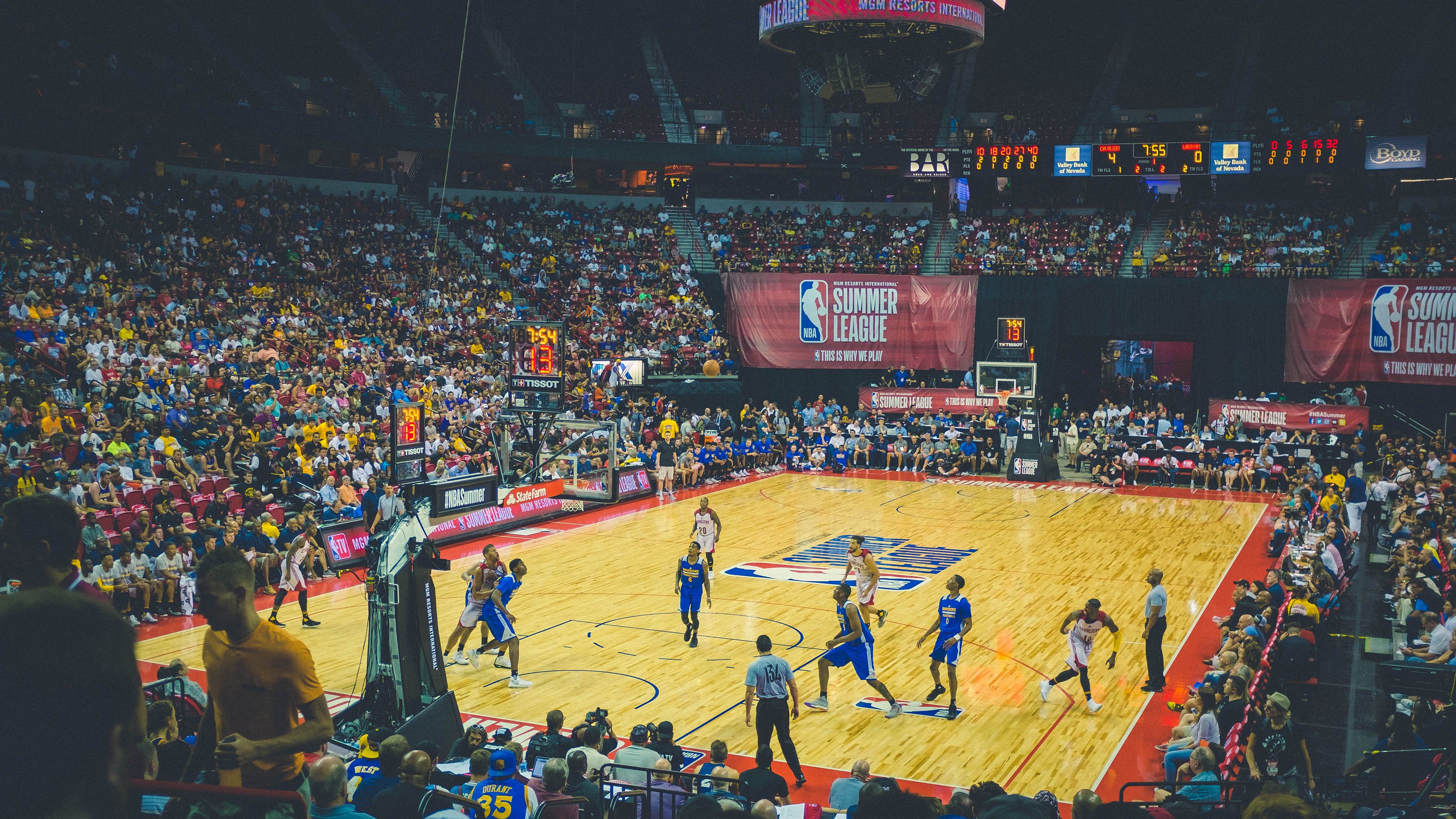 《英雄联盟》全球总决赛迎来激烈淘汰赛，冠军悬念重燃，lol全球总决赛淘汰赛分组规则